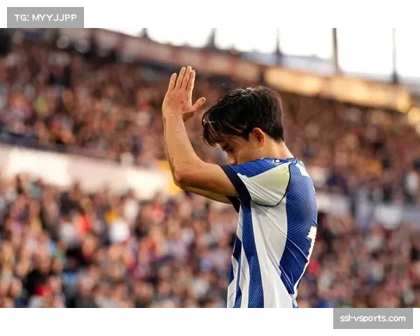 皇家社会1-0小胜加的斯，久保建英制胜球源于一次经典的肋部撞墙配合